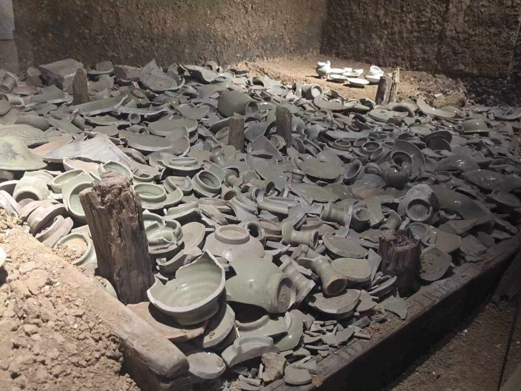 經(jīng)過“質(zhì)檢”的瓷器碎片。人民網(wǎng)記者 黃鈺攝