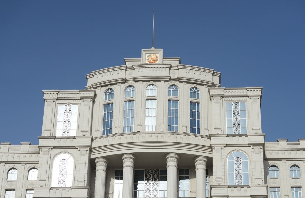 這是在杜尚別拍攝的塔吉克斯坦政府大樓。