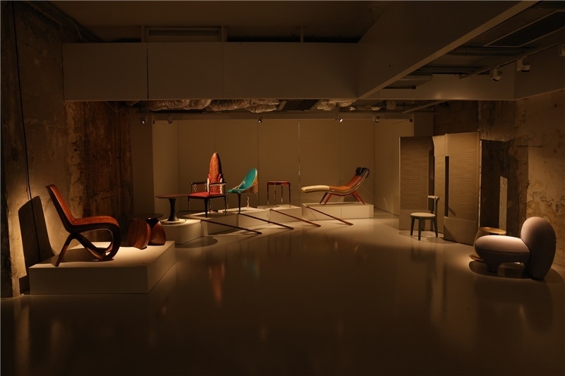 《新生萬物-中國非遺與當(dāng)代設(shè)計(jì)展》展廳。陽光媒體集團(tuán)供圖