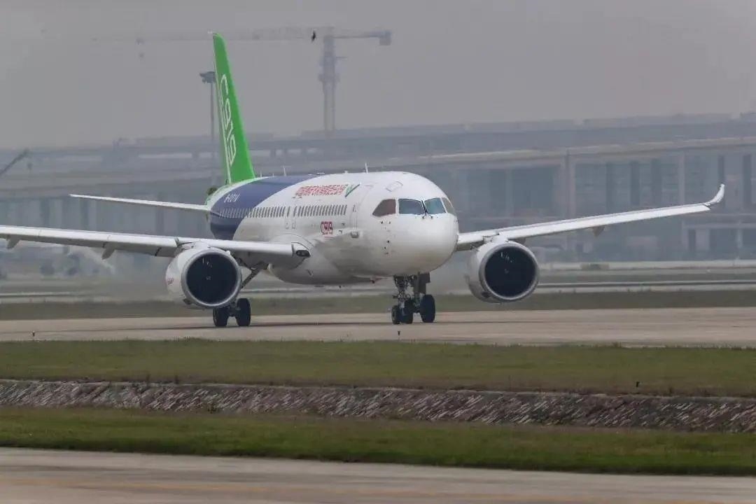 從一扇“門”、一座“城”、兩張“網(wǎng)”，看浦東新區(qū)改革常新