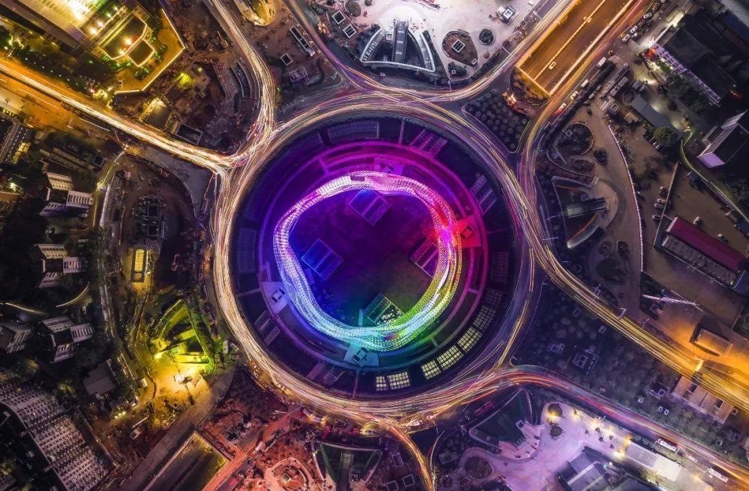 △武漢光谷正發(fā)展成為全國最大的光電子信息產(chǎn)業(yè)集群。