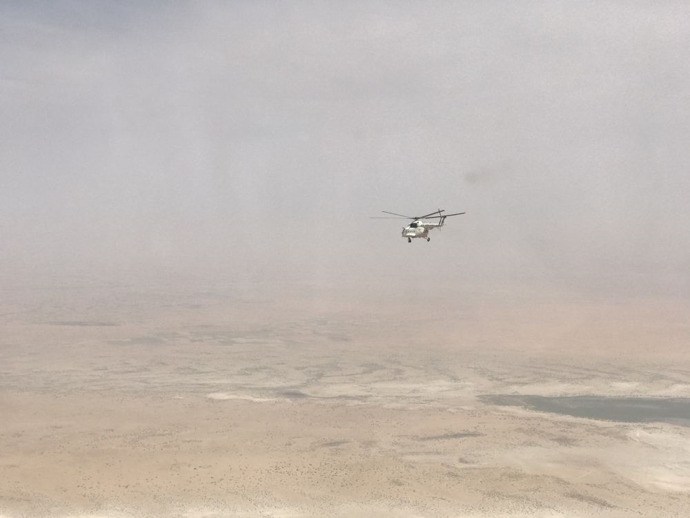 2017年8月8日，中國(guó)首支維和直升機(jī)分隊(duì)直升機(jī)飛行在蘇丹達(dá)爾富爾任務(wù)區(qū)上空。