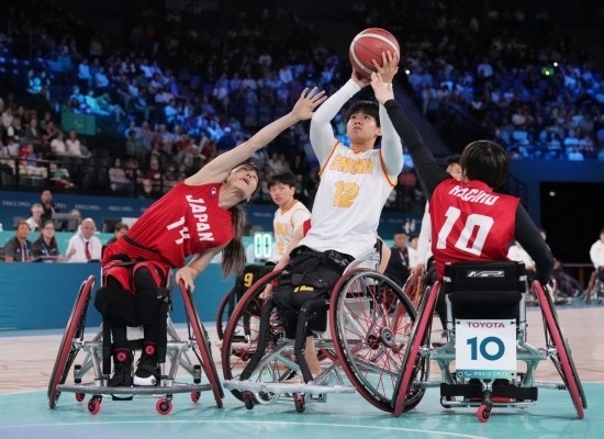 巴黎殘奧會(huì)｜“撞車、摔倒，我們都習(xí)慣了”