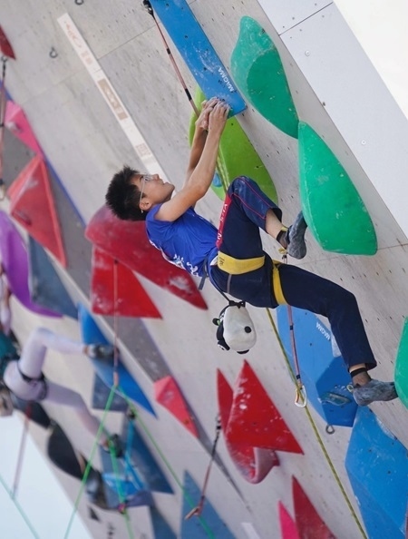 小運(yùn)動(dòng)員在比賽中。主辦方供圖