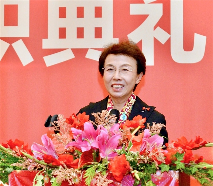 中國(guó)僑聯(lián)副主席程紅出席比利時(shí)浙江籍僑團(tuán)聯(lián)盟第二屆主席團(tuán)就職典禮并致辭。比利時(shí)浙江籍僑團(tuán)聯(lián)盟供圖