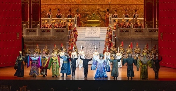 《圖蘭朵》演出劇照。何倫攝