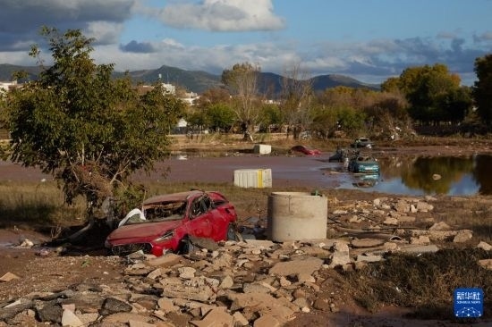 這是11月2日在西班牙烏鐵爾拍攝的受災(zāi)區(qū)域。新華社記者 孟鼎博 攝