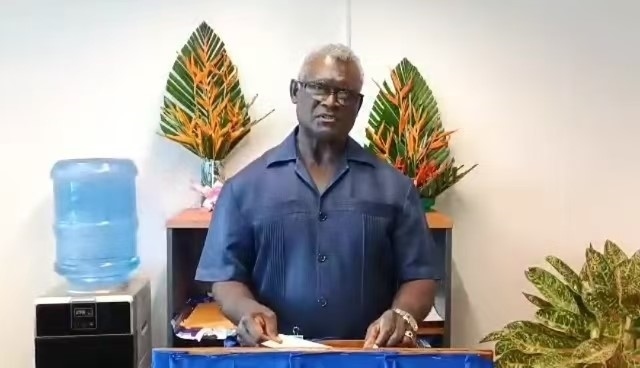 所羅門群島前總理、現(xiàn)任財政與國庫部長梅納西·索加瓦雷以視頻形式向論壇致辭（主辦方供圖）