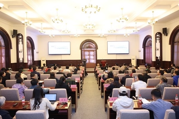 “杰出少年示范數(shù)學(xué)班”開(kāi)班儀式現(xiàn)場(chǎng)。校方供圖