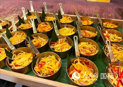 馬來西亞美食節(jié)現(xiàn)場準備的美食。人民網(wǎng) 王婧攝