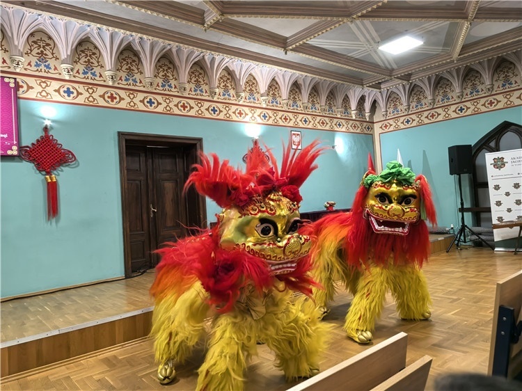 托倫雅蓋隆學(xué)院禮堂巡演現(xiàn)場。主辦方供圖。