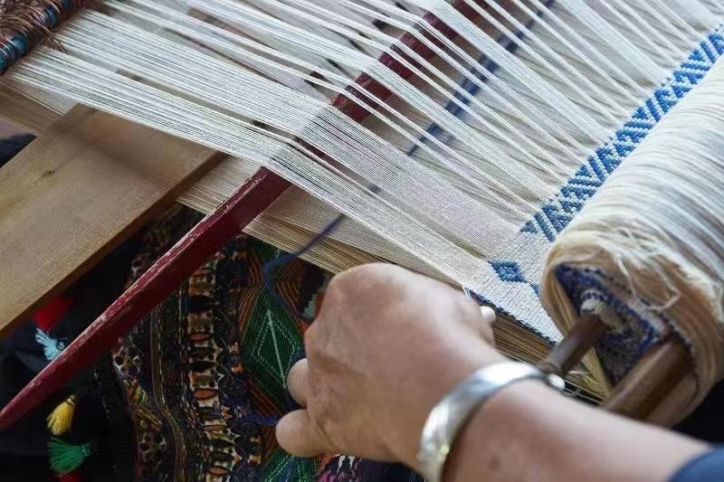 黎族傳統(tǒng)紡染織繡技藝。文化和旅游部非物質(zhì)文化遺產(chǎn)司供圖