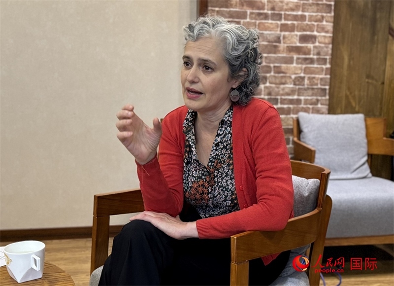 阿根廷布宜諾斯艾利斯大學社會科學院院長安娜·何塞菲娜·阿里亞斯（Ana Josefina Arias）接受人民網記者采訪。人民網記者 趙健攝