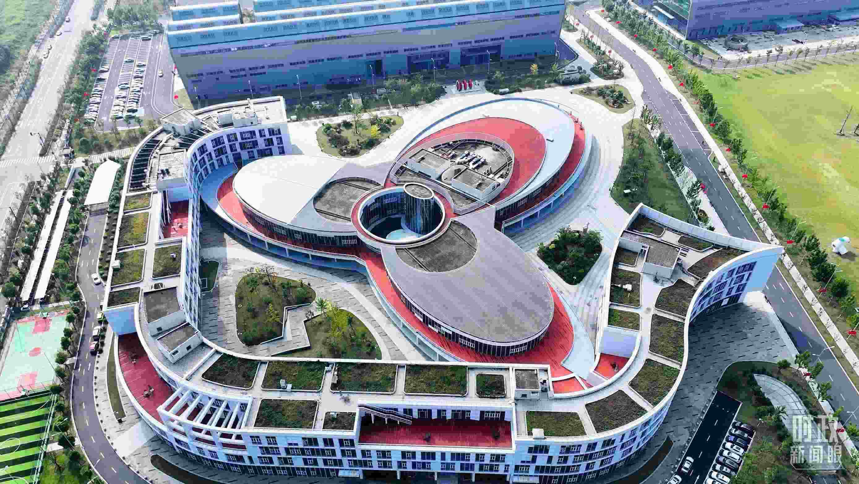 △位于合肥未來大科學(xué)城的聚變堆主機(jī)關(guān)鍵系統(tǒng)綜合研究設(shè)施園區(qū)。（總臺記者陳志猛拍攝）