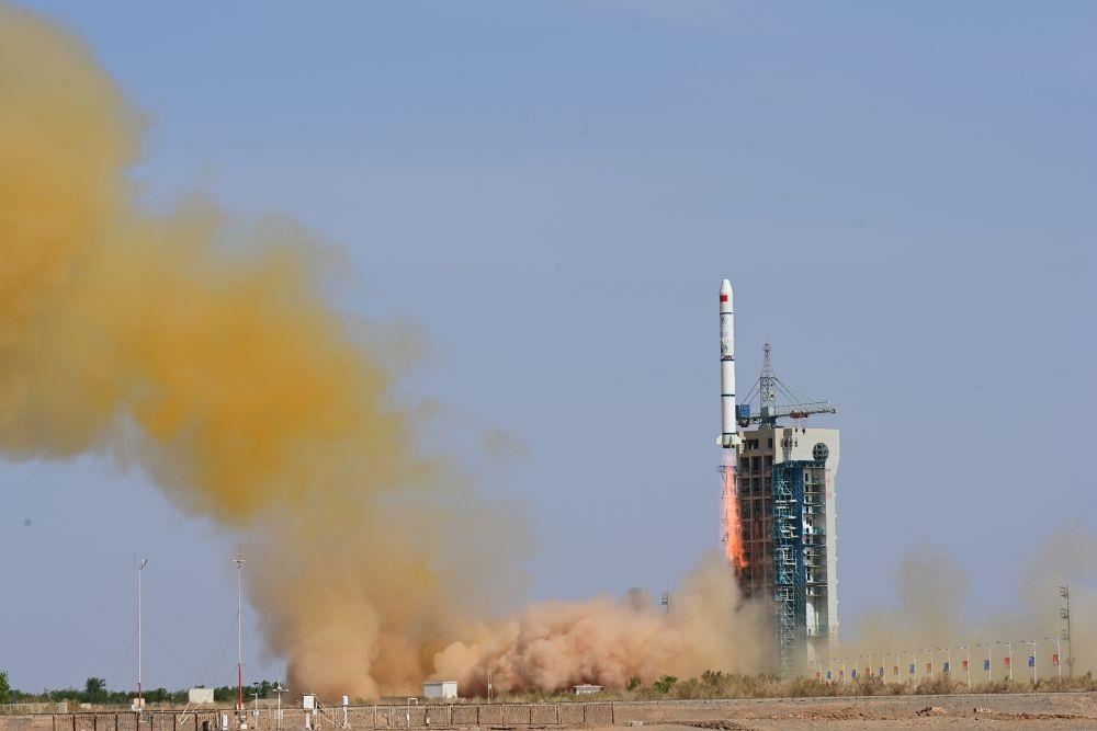 △2023年5月21日16時(shí)，我國在酒泉衛(wèi)星發(fā)射中心采用長(zhǎng)征二號(hào)丙運(yùn)載火箭，成功發(fā)射首顆內(nèi)地與澳門合作研制的空間科學(xué)衛(wèi)星“澳門科學(xué)一號(hào)”。