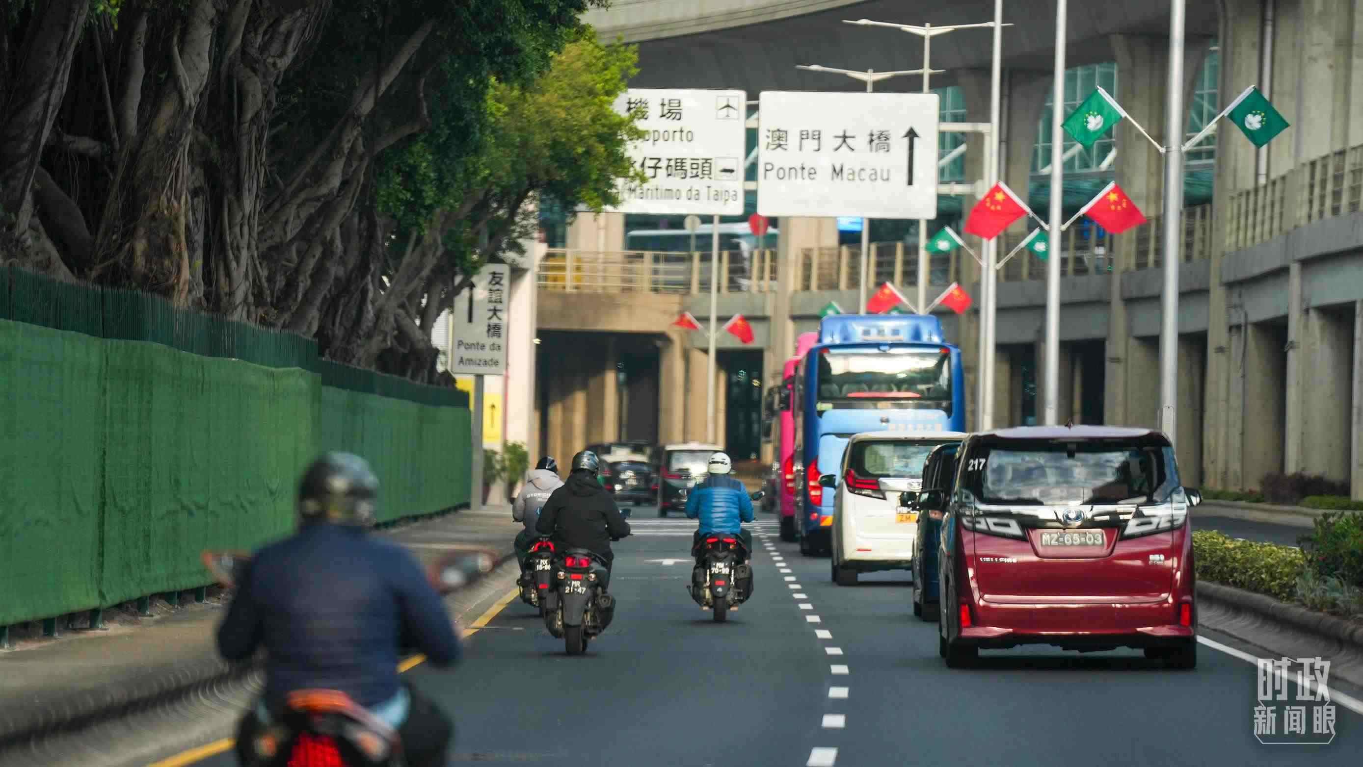 △澳門街頭。（總臺(tái)記者李晉拍攝）