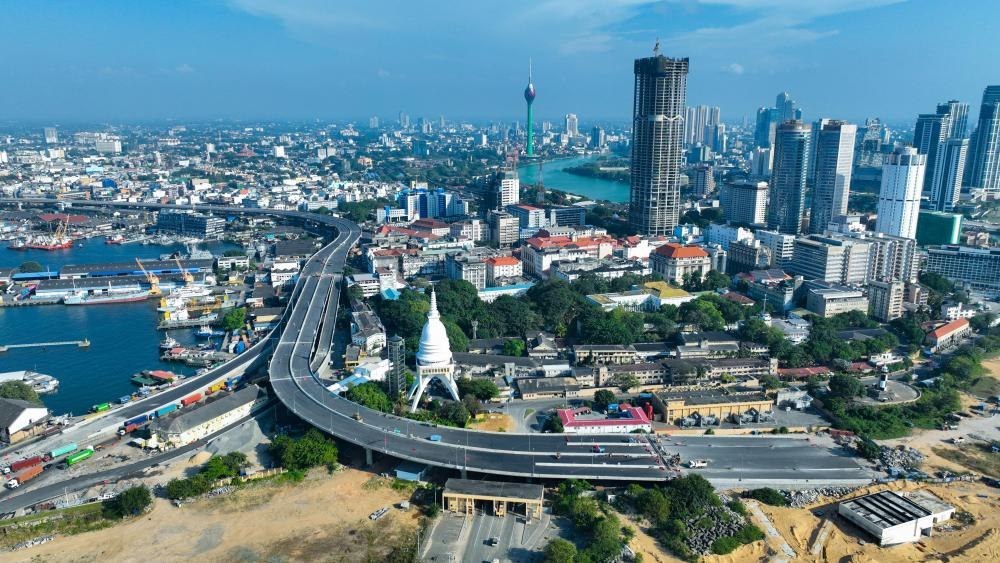 這是2025年1月13日拍攝的斯里蘭卡科倫坡風(fēng)光（無(wú)人機(jī)照片）。新華社發(fā)