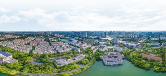 成都理工大學(xué)全景航拍圖。成都理工大學(xué)供圖