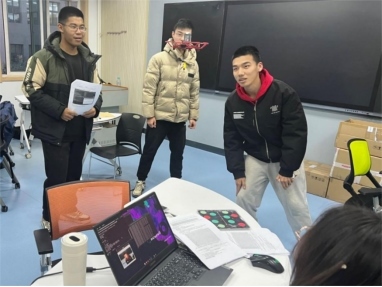 智能無人系統(tǒng)“做中悟”高階項(xiàng)目式課程。校方供圖