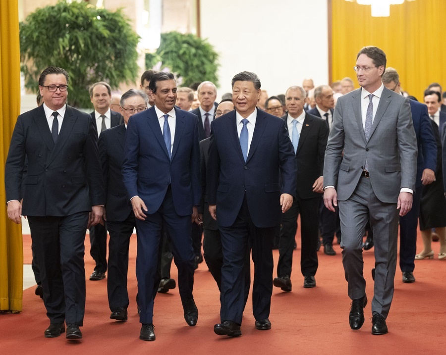 △3月28日上午，國家主席習(xí)近平在北京人民大會(huì)堂會(huì)見國際工商界代表。