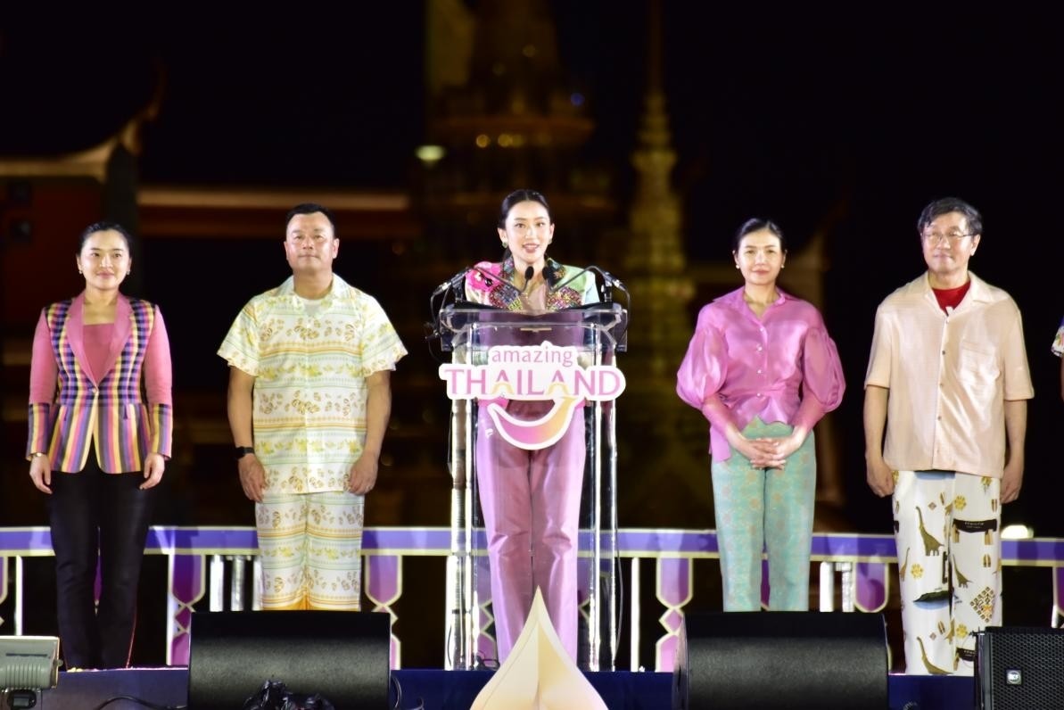 泰國總理佩通坦·欽那瓦宣布泰國潑水節(jié)慶?；顒?dòng)正式啟動(dòng)。泰國國家旅游局供圖