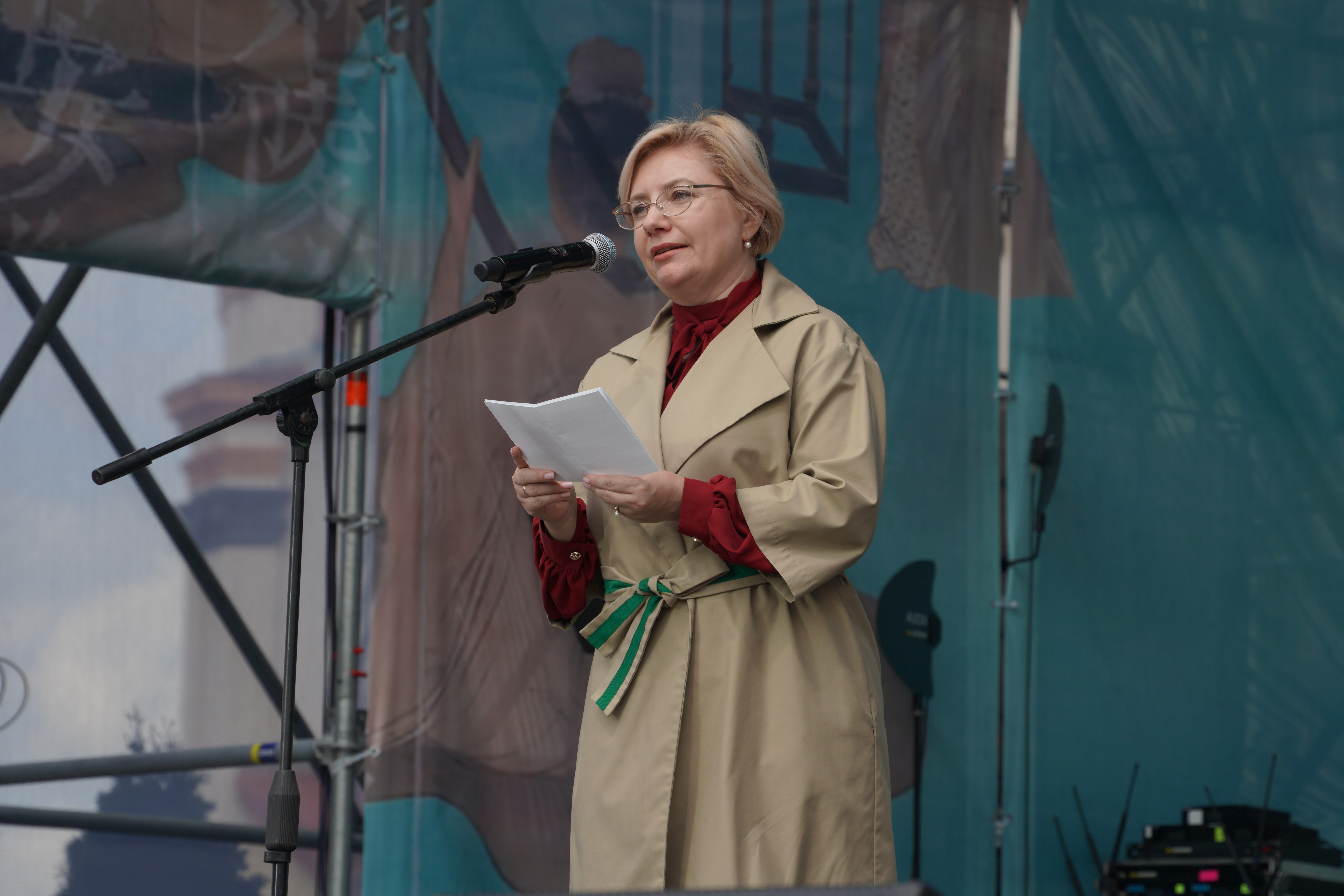 拉扎列維奇在活動開幕式上發(fā)表致辭。中國駐白俄羅斯大使館供圖