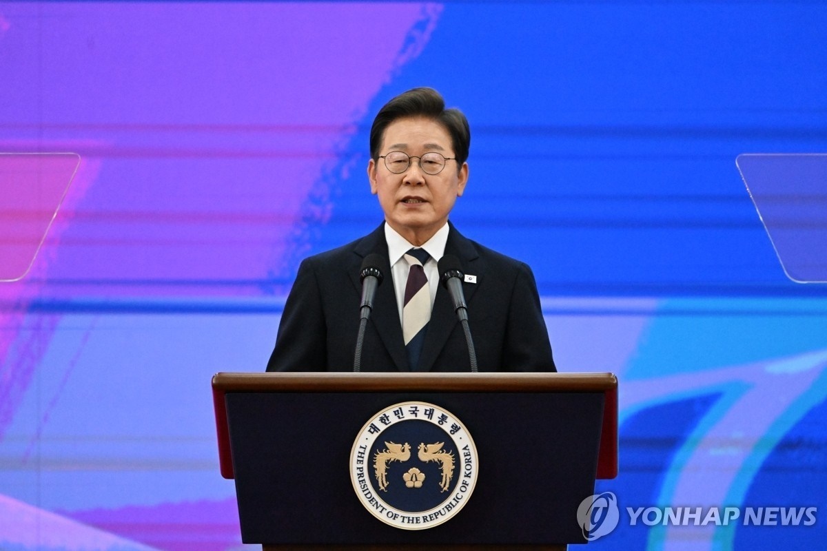 李在明4日上午在第21屆韓國總統(tǒng)就職宣誓儀式上宣誓就職。（圖片來源：韓聯(lián)社）