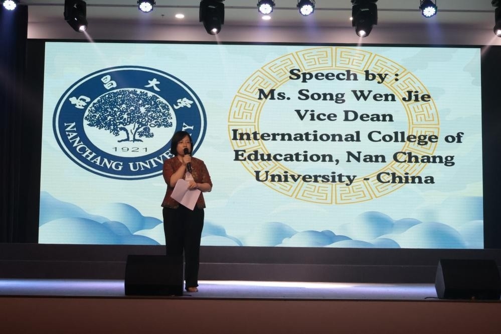 宋文杰致辭。哈山努丁大學孔子學院供圖