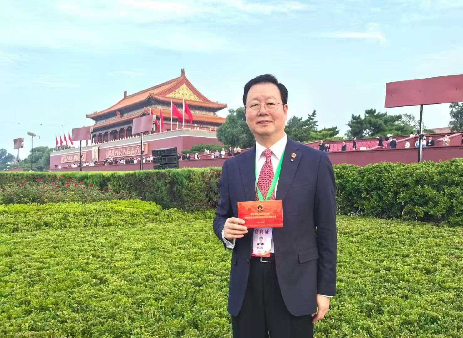 觀禮席上的嘉賓談“閱兵現(xiàn)場感”：不忘歷史，干好實事